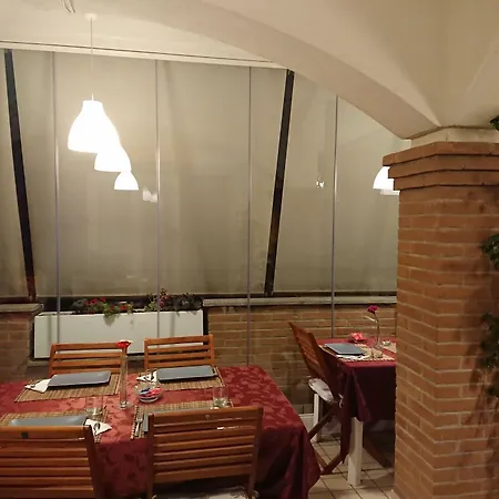 住宿加早餐酒店 Brezza Marina 菲乌米奇诺