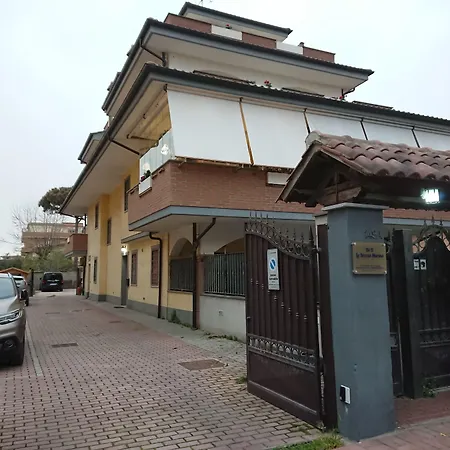 Brezza Marina 住宿加早餐酒店 菲乌米奇诺